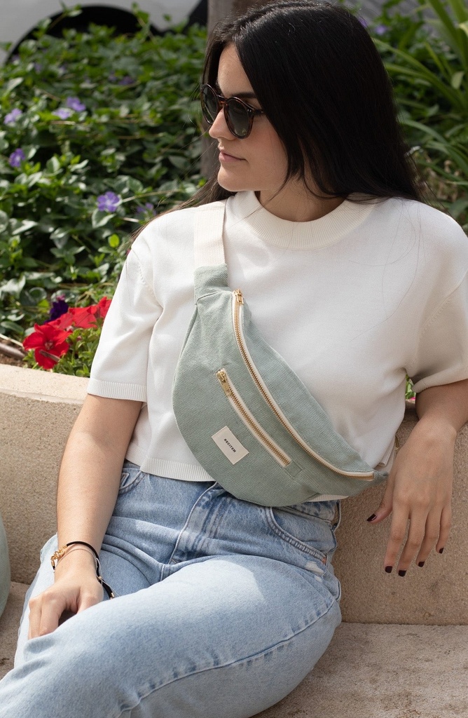 Sac banane vert d’eau Ismaël Recitem - accessoires de voyages responsables